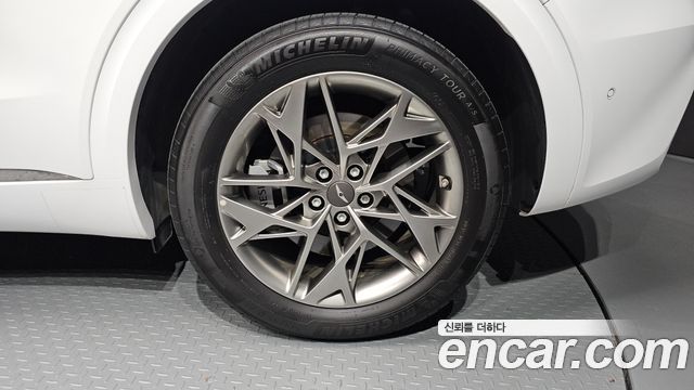 Genesis GV70 2024 — photo 7