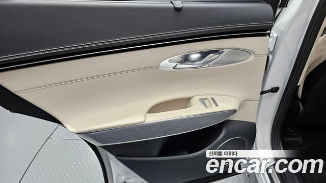 Genesis GV70 2024 — photo 15