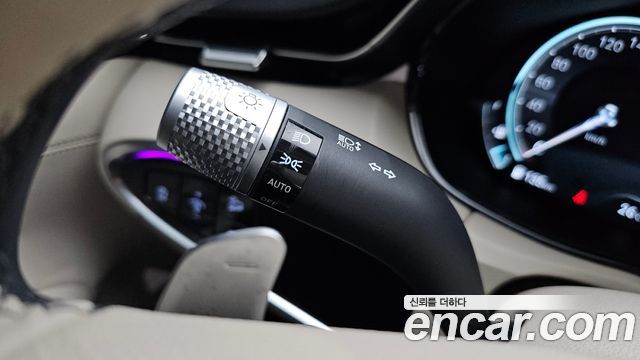 Genesis GV70 2024 — photo 29