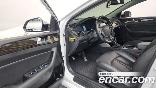 Hyundai Sonata 2016 — photo 13