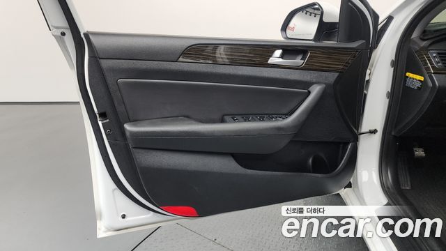 Hyundai Sonata 2016 — photo 14