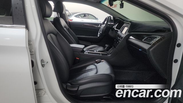 Hyundai Sonata 2016 — photo 16