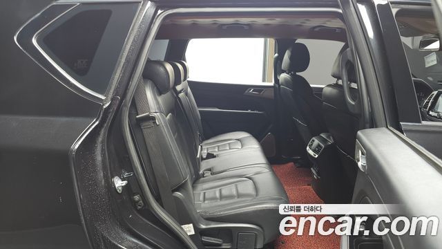 KG Mobility Rexton 2018 — photo 11