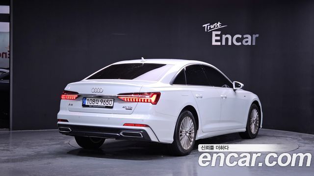 Audi A6 2020 — photo 2