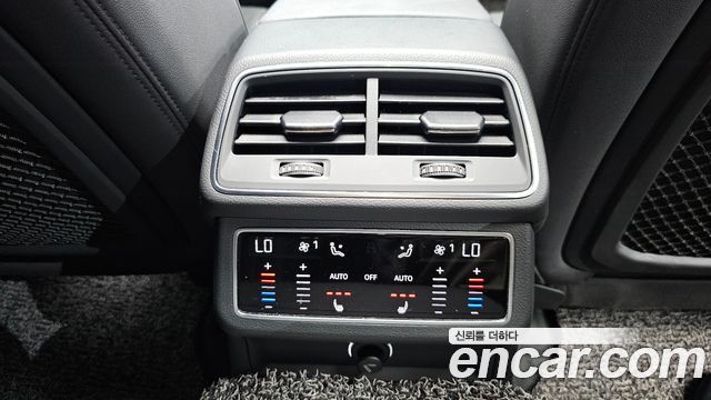 Audi A6 2020 — photo 24