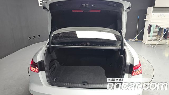 Audi A6 2020 — photo 26