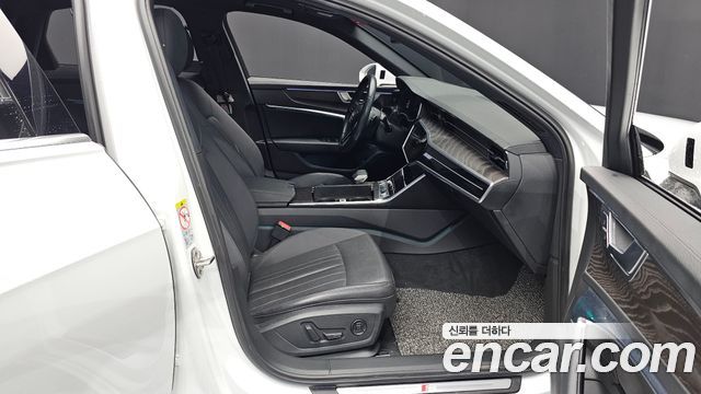 Audi A6 2020 — photo 16