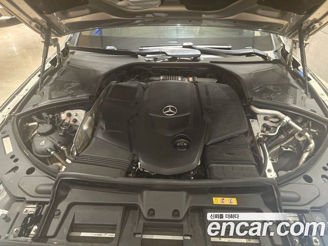Mercedes-Benz S-Class 2022 — photo 6