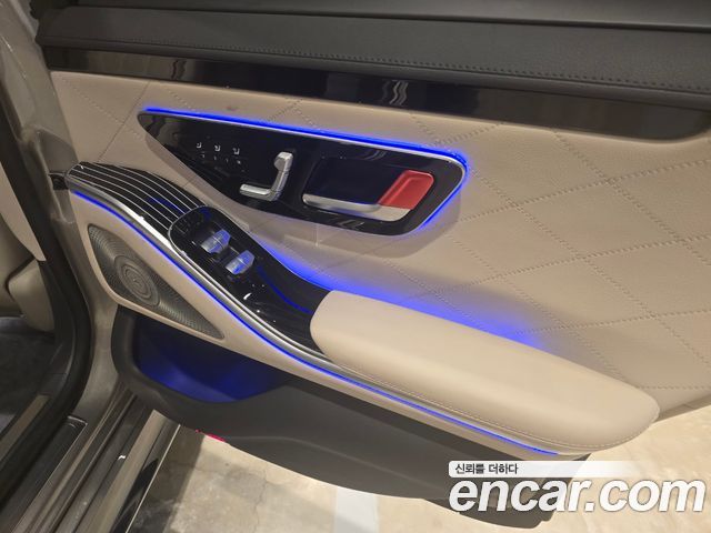 Mercedes-Benz S-Class 2022 — photo 14