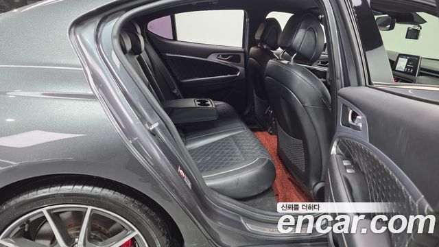 Genesis G70 2018 — photo 12