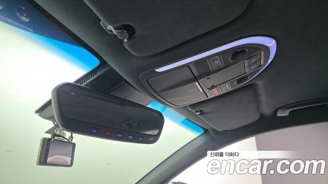 Genesis G70 2018 — photo 20