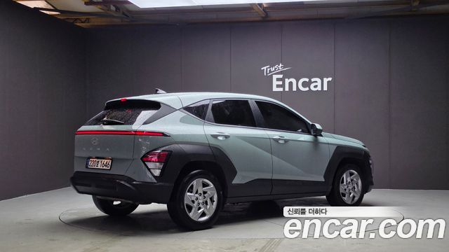 Hyundai Kona 2023 — photo 2