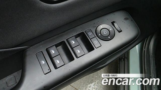 Hyundai Kona 2023 — photo 19