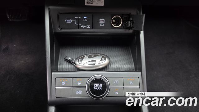 Hyundai Kona 2023 — photo 25