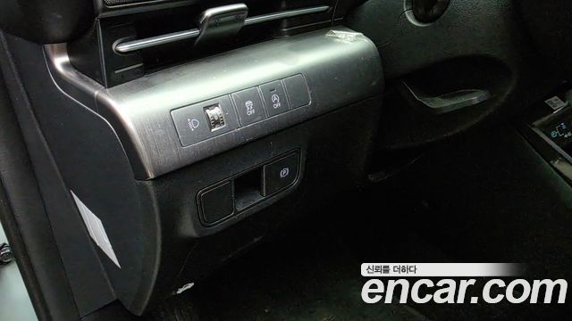 Hyundai Kona 2023 — photo 26