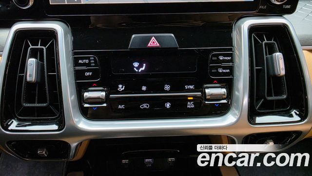 Kia Sorento 2023 — photo 33
