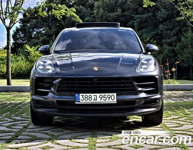Porsche Macan 2021 — photo 3