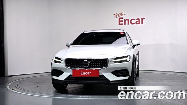 Volvo V60 2024 — photo 3