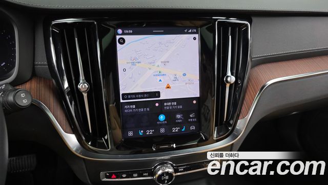 Volvo V60 2024 — photo 19