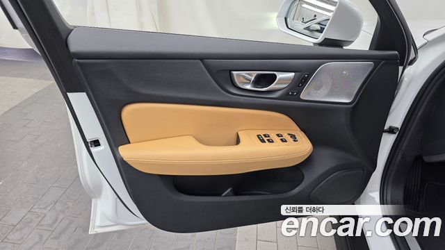 Volvo V60 2024 — photo 14