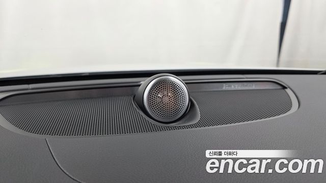 Volvo V60 2024 — photo 29