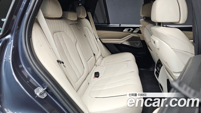 BMW X5 2021 — photo 12