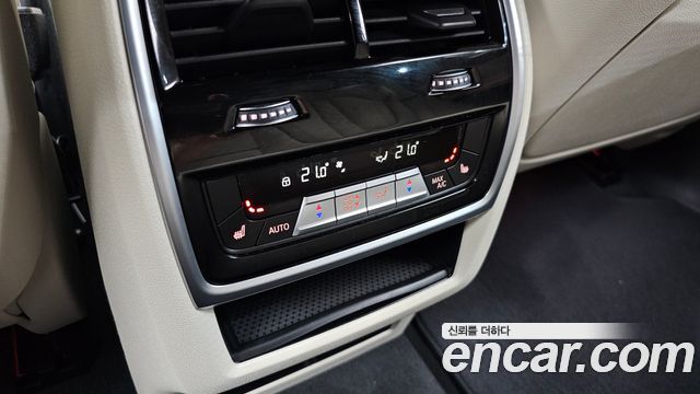 BMW X5 2021 — photo 19