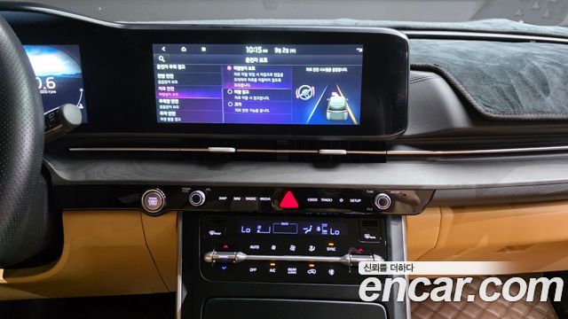 Kia Canival 2023 — photo 25