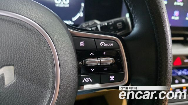 Kia Canival 2023 — photo 30