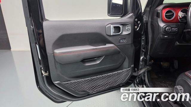 Jeep Gladiator 2021 — photo 14