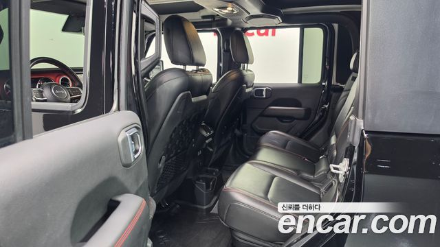 Jeep Gladiator 2021 — photo 16