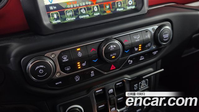 Jeep Gladiator 2021 — photo 28