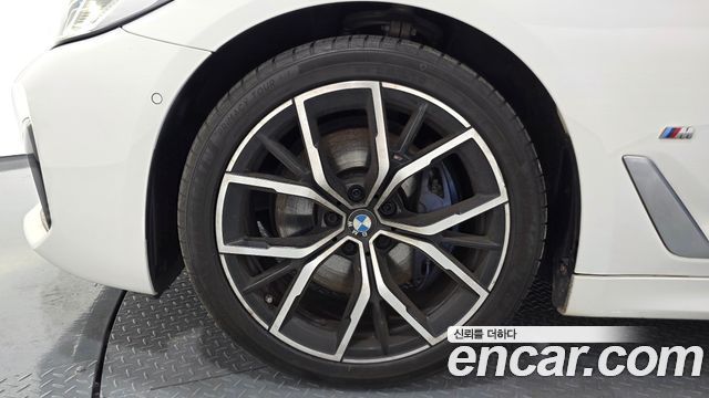 BMW 5-Series 2022 — photo 5