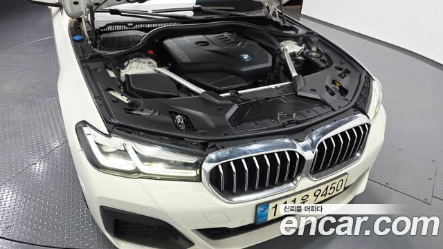 BMW 5-Series 2022 — photo 6