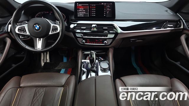 BMW 5-Series 2022 — photo 7