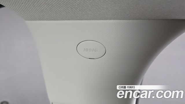 Hyundai Staria 2025 — photo 25