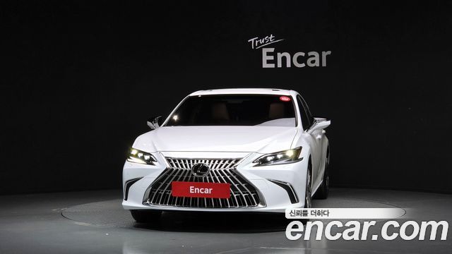 Lexus ES 2026 — photo 3