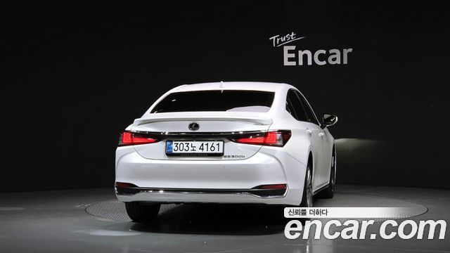 Lexus ES 2026 — photo 4