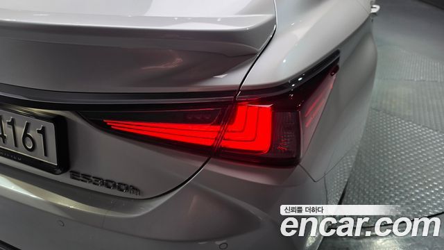 Lexus ES 2026 — photo 9