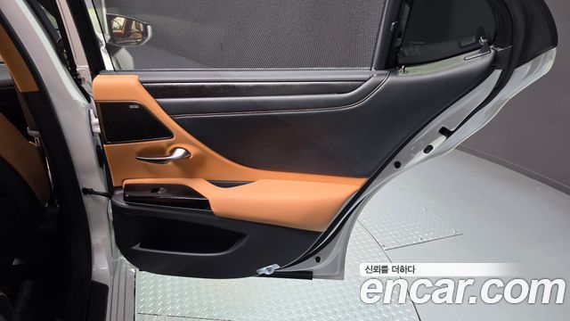 Lexus ES 2026 — photo 15
