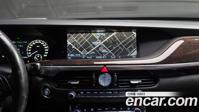 Genesis EQ900 2018 — photo 16