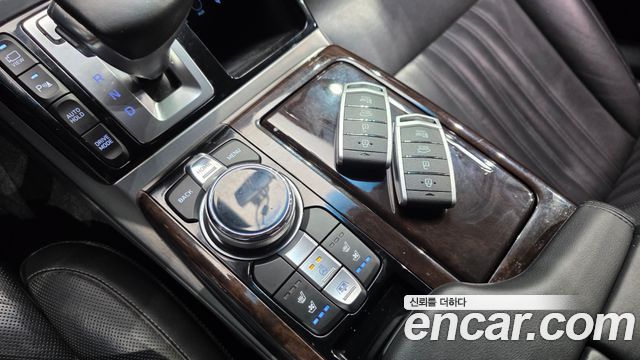 Genesis EQ900 2018 — photo 17