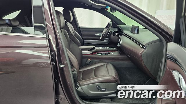 Genesis GV70 2021 — photo 11