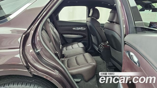 Genesis GV70 2021 — photo 12