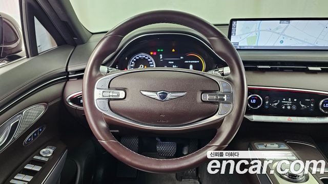 Genesis GV70 2021 — photo 13