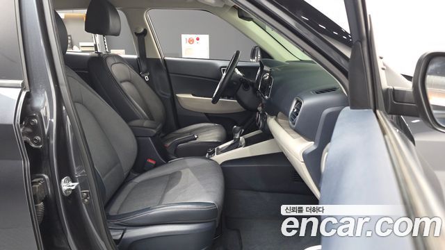Hyundai Venue 2020 — photo 17