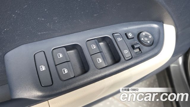 Hyundai Venue 2020 — photo 28
