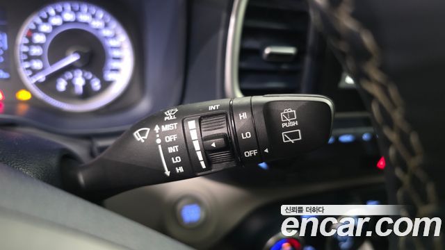 Hyundai Venue 2020 — photo 31
