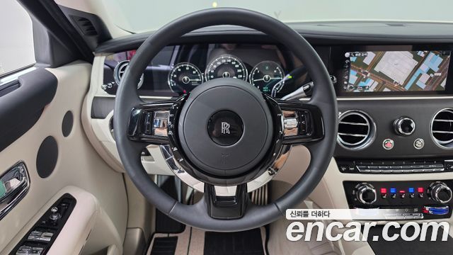 Rolls-Royce Ghost 2022 — photo 15