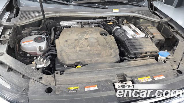 Volkswagen Tiguan 2021 — photo 6